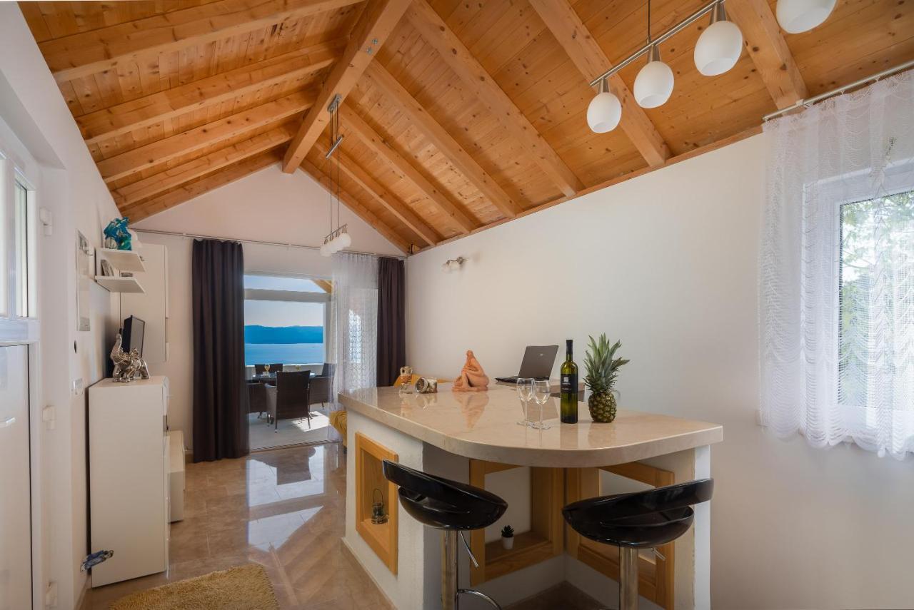 Villa Leoma With Heated Pool Marusici  Zewnętrze zdjęcie