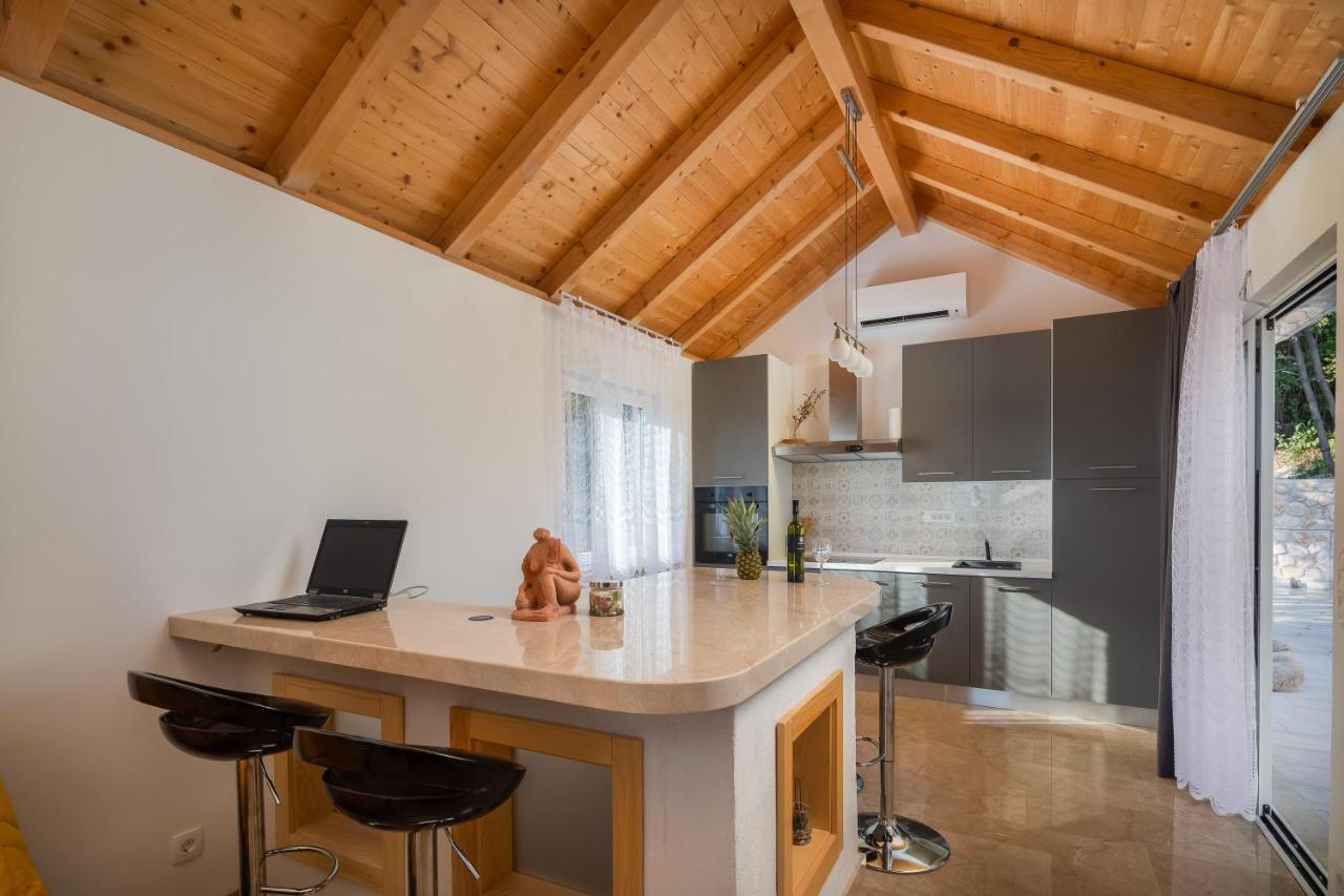 Villa Leoma With Heated Pool Marusici  Zewnętrze zdjęcie